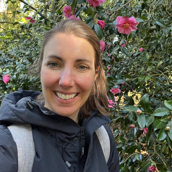 Dr Laura Wade
